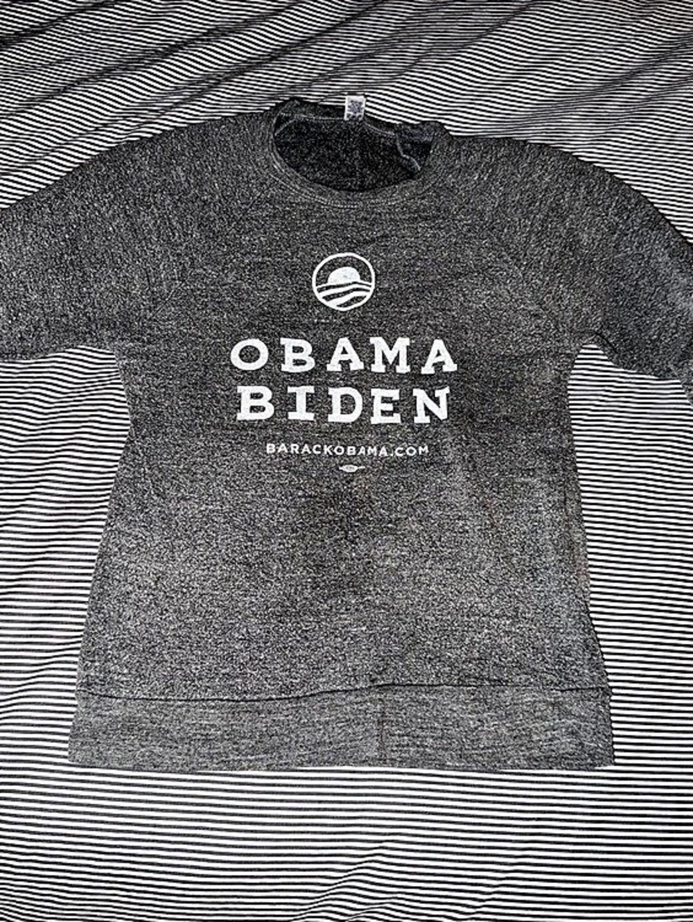 2012 Obama/Biden Crewneck Women’s Size Small